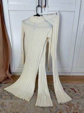 Zara Cream Ribbed Knit Top and Pants Set